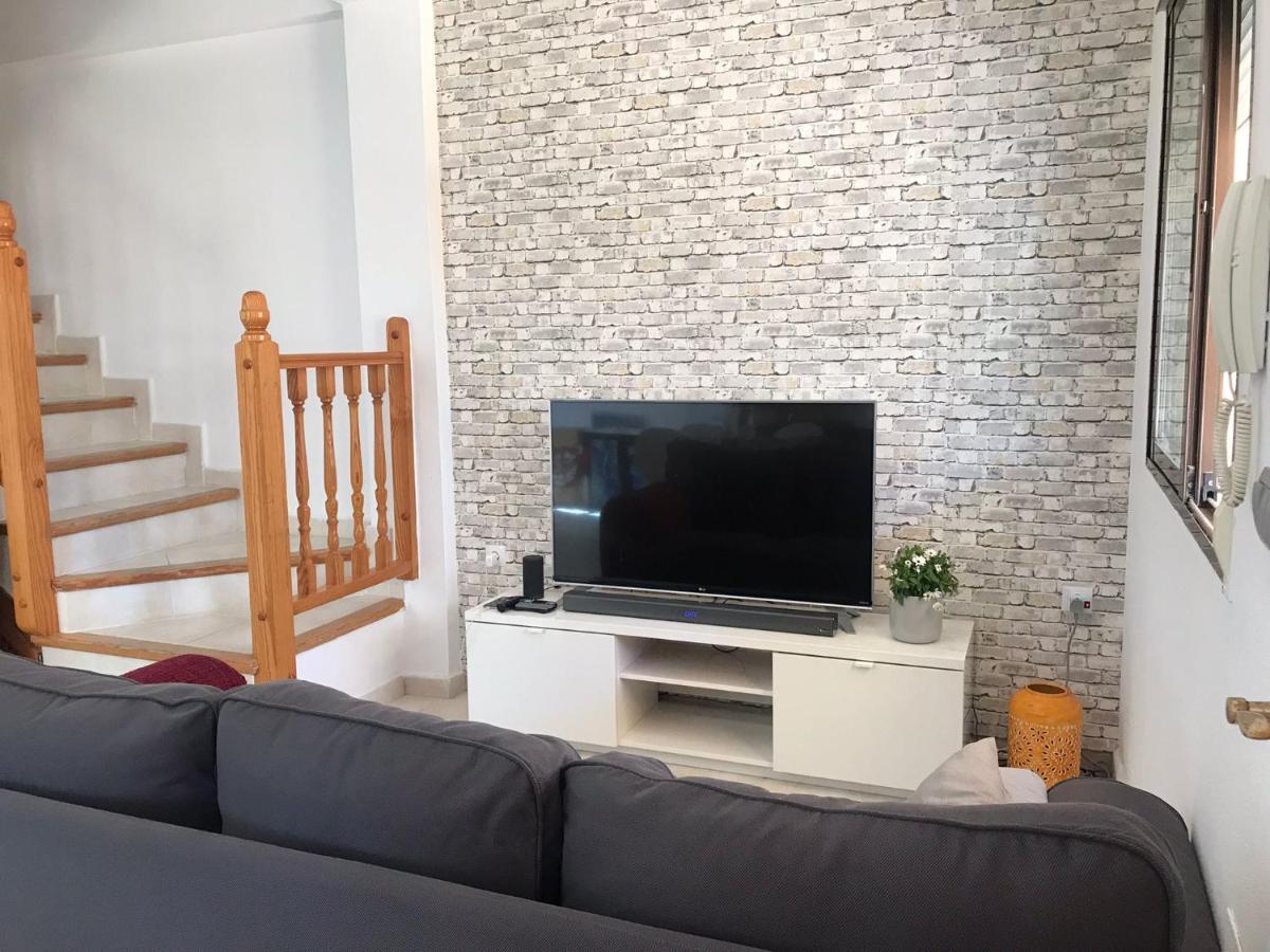산타 폴라 Nice House With Amazing Swimming Pool/ Just 5 Min From Beach 빌라 외부 사진