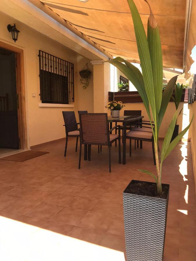 산타 폴라 Nice House With Amazing Swimming Pool/ Just 5 Min From Beach 빌라 외부 사진